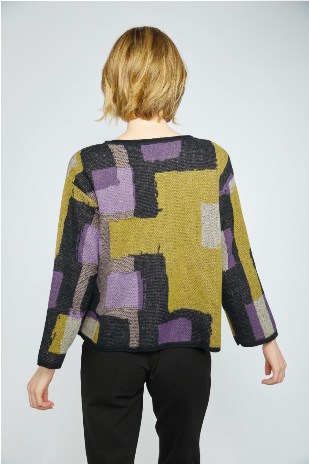 Statement Collage Swing Pullover