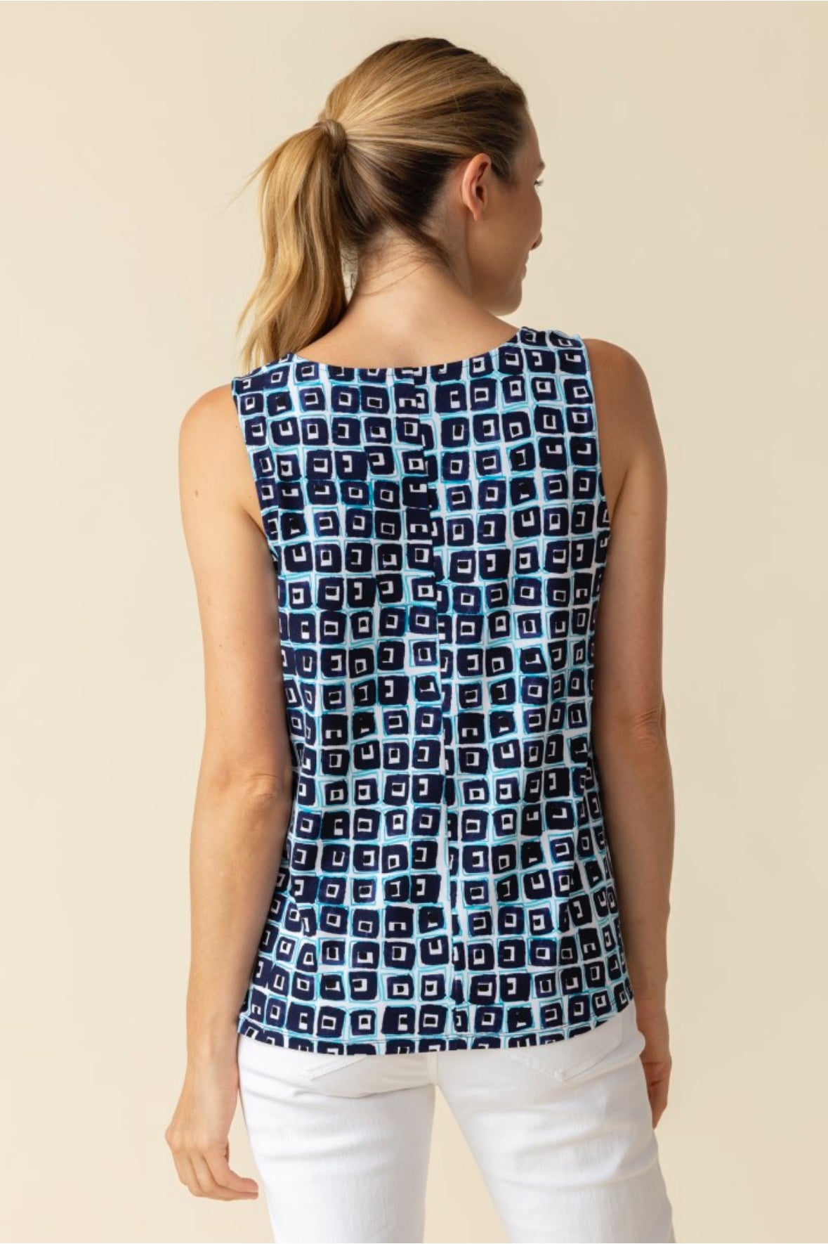 Core travel cubism tank